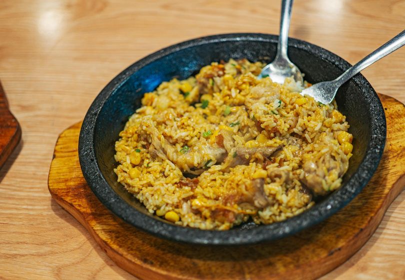 Pilaf Maison : Comment Obtenir Un Riz Moelleux et Une Saveur Riche