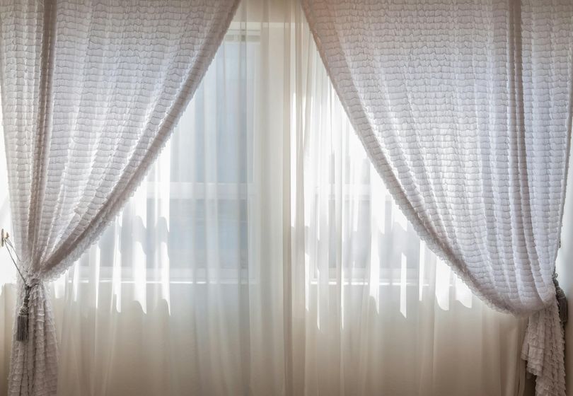 How To Choose Curtains For The Living Room