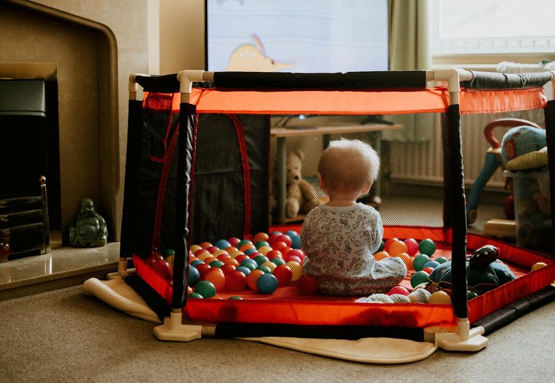 Parque Infantil para Bebés: Um Espaço Seguro para Brincar e Descansar