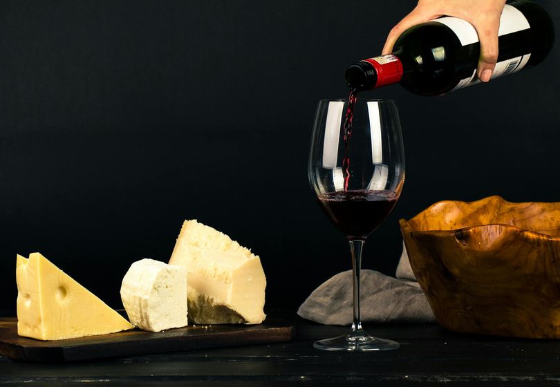 The Art of Pairing: How to Choose the Perfect Wine for Every Meal