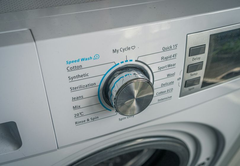 Waschtrockner-Kombination oder Separate Maschinen? Vor- und Nachteile jeder Option