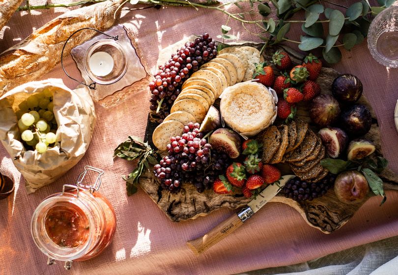 Entspanntes Outdoor-Freizeitvergnügen: Die perfekte Picknick- und Camping-Ausstattung gestalten