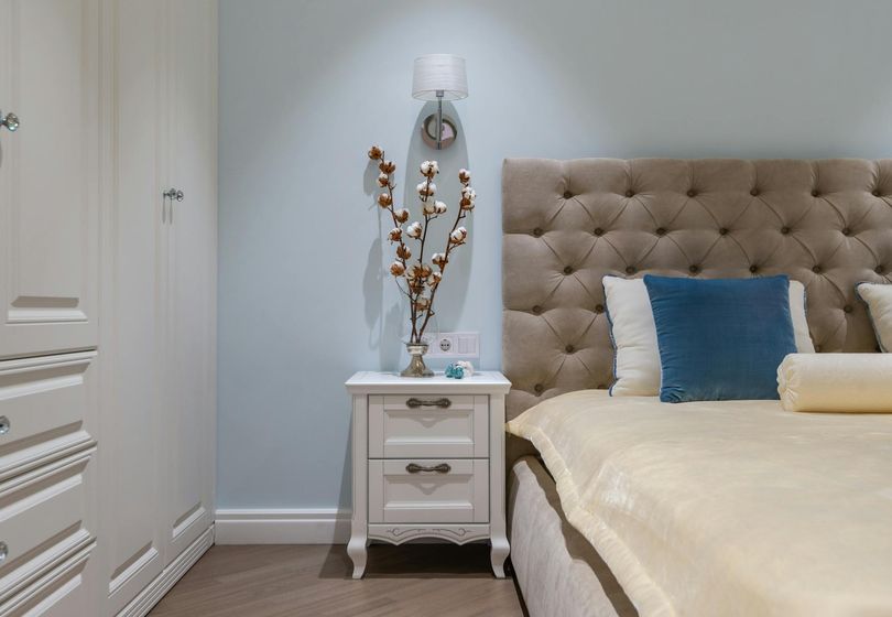 Bedside Tables: How to Choose the Perfect Pair for Your Bedroom