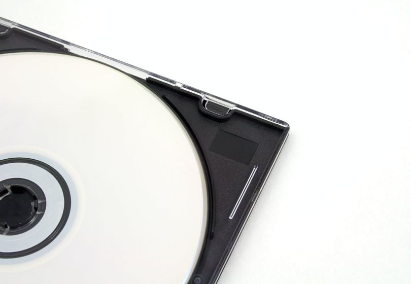 DVD vs. Blu-ray: Understanding the differences and making the right choice.