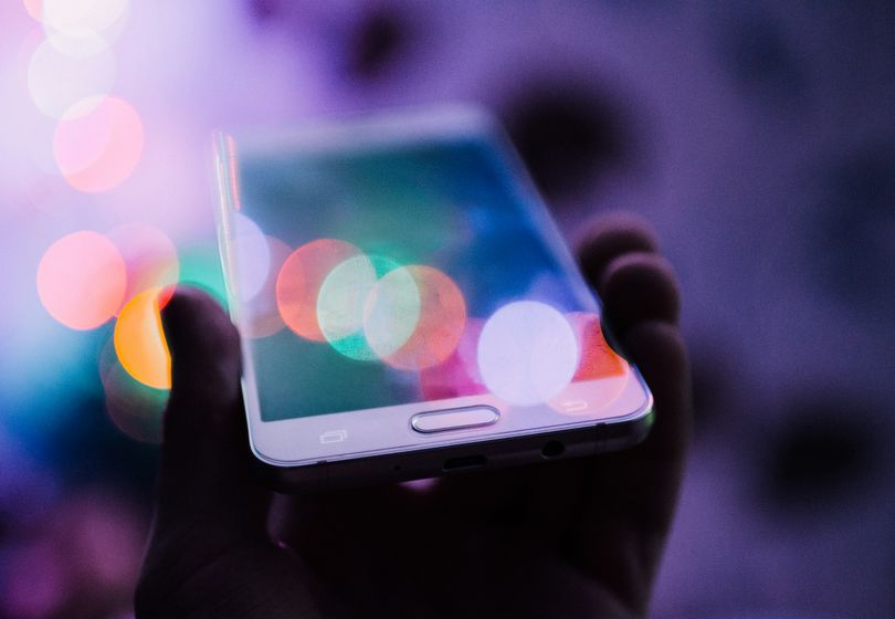 Gereviseerd vs. Tweedehands: Wat Is het Verschil en Waarom Herstelde Technologie Betrouwbaarder Is