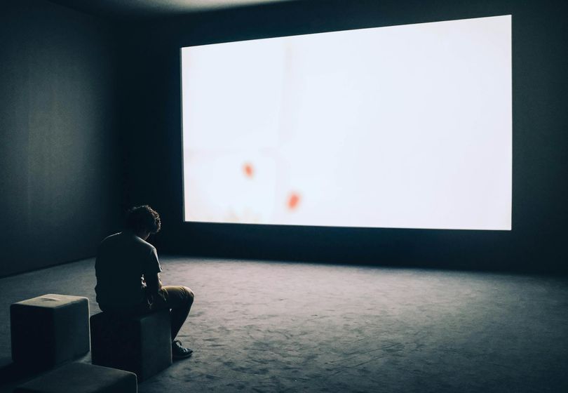 Smart Full HD Projector: Your Home Cinema Experience