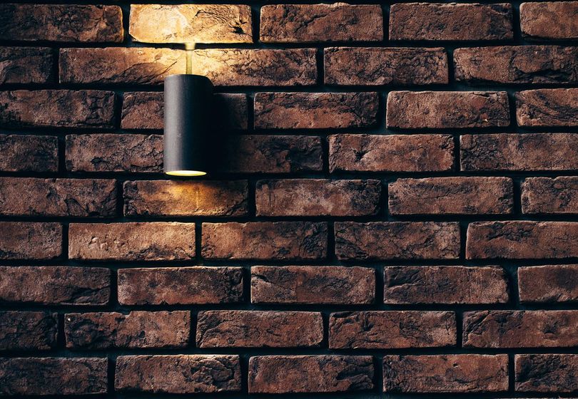 Beleuchten Sie Ihren Raum: Trendige Spots 2024 für Wand- oder Deckenbeleuchtung