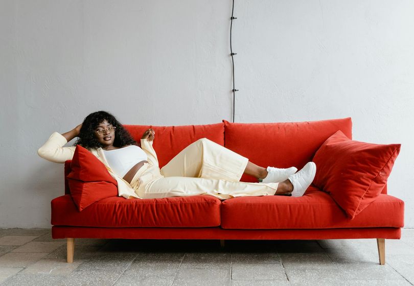 White Sneakers: How to Style Them and Why Fashionistas Love Them