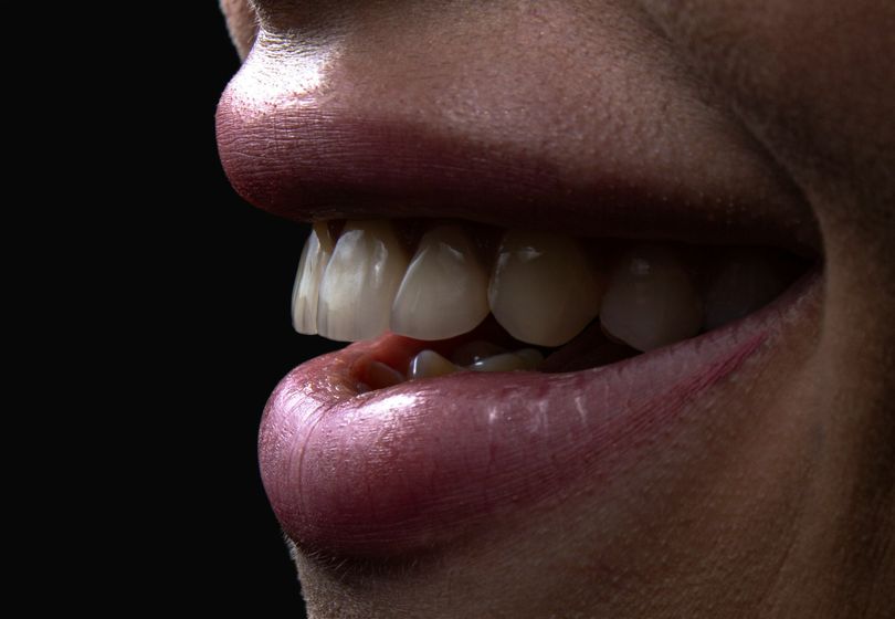 Whitening Dental Floss: The New Solution for a Confident Smile